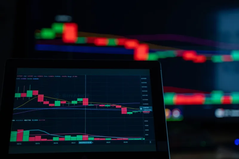 Chaos as Currency: How Sharp Bettors Are Turning Crypto Flash Crashes Into On-Chain Wins