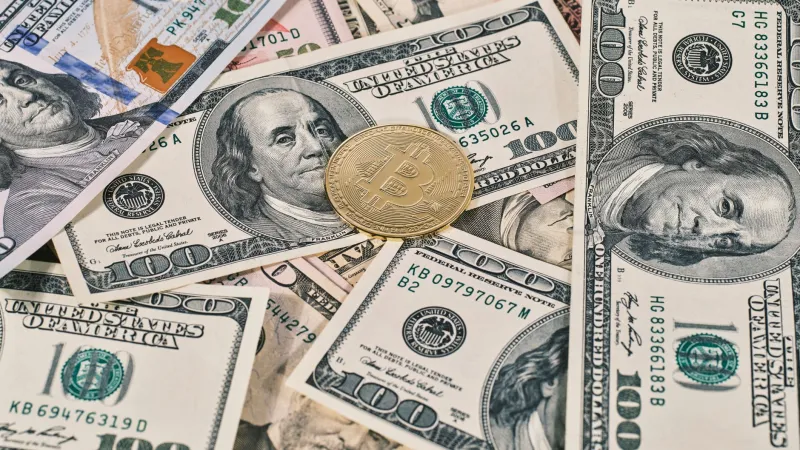 Dollar Signs on a Fault Line: The Hidden Risks Lurking Inside Your Stablecoin Bets